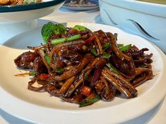 -八府香鸭·啫啫煲(华山路店)