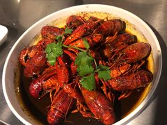 -龙巢盱眙龙虾·牛蛙·烧烤宵夜(八卦岭店)