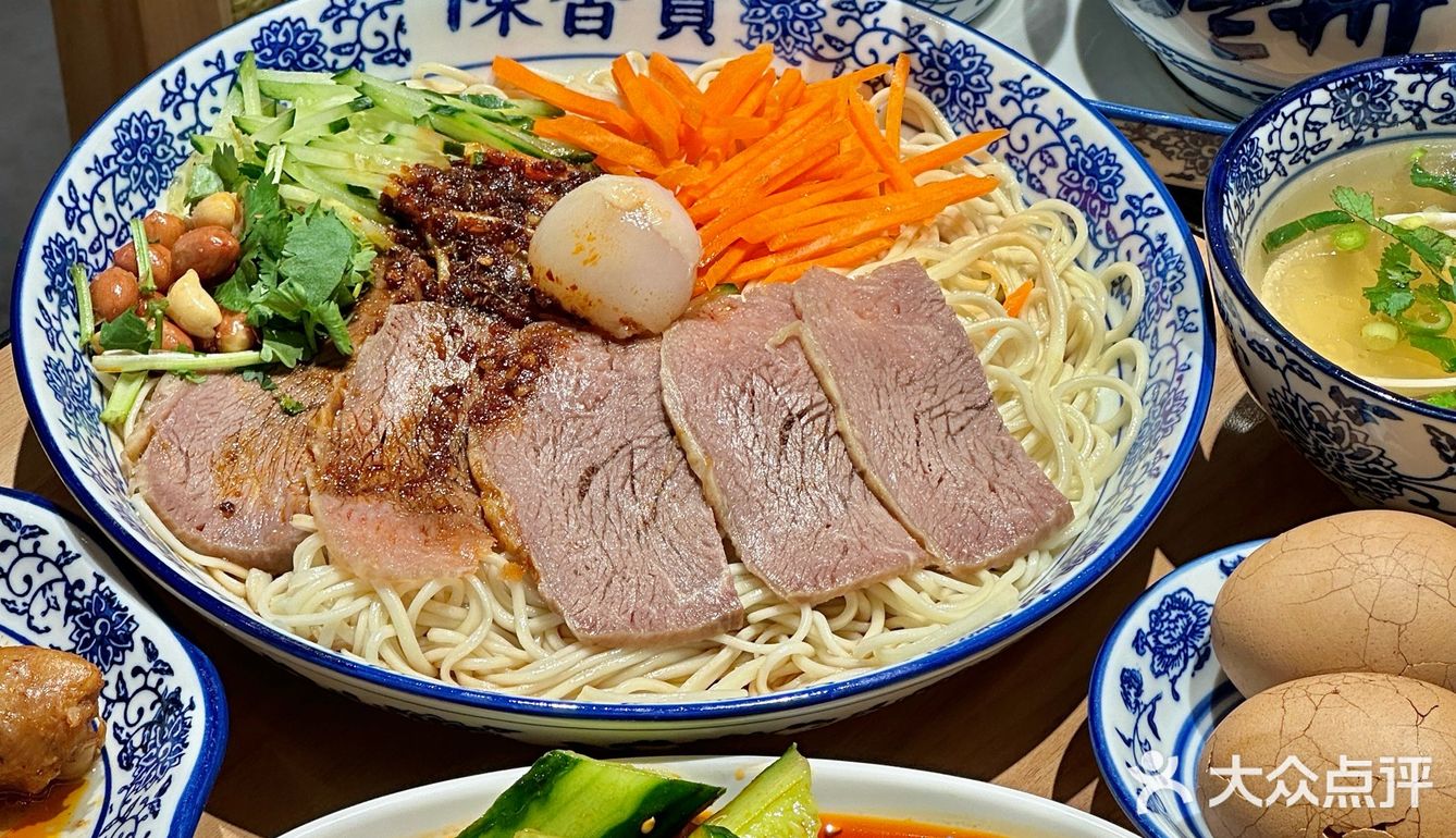 我宣布：陈香贵坠伟大的单品出现了…