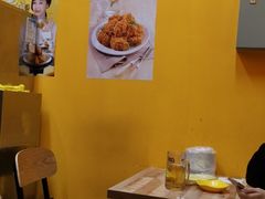 -BHC炸鸡(明洞总店)