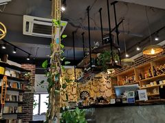 -初见咖啡(青大路店)