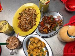 -黄亚华小食店(Jalan Alor)