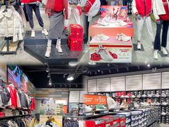 -王府井奥莱临潼小镇(临潼店)