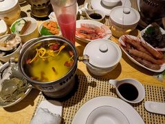-雍和会海鲜姿造自助(湖东路店)