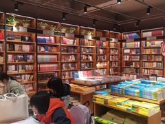 -新华书店(永安路店)