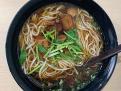 -李先生牛肉面大王(北京站售票厅餐厅)