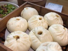 鲜肉小笼包-食膳公园包子铺(烈士公园店)