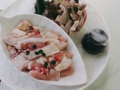 -洪氏嗨捞·广东猪肚鸡·椰子鸡火锅(西咸万象城店)