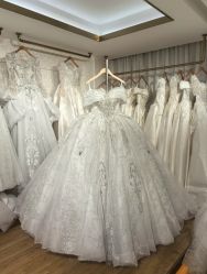 点击看大图 -厦门苏迪尔婚纱礼服批发零售/男装定制