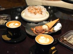 -The ROOF (通盈中心店)