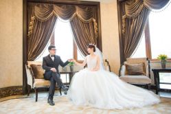 -上花轿婚纱摄影