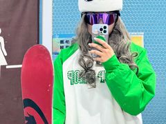 -乔波室内滑雪场