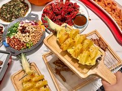 -嗨辣小聚·盘锦河蟹·海鲜烧烤龙虾(盘锦十年好店)