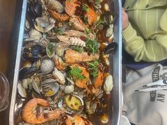 -老东镇啤酒屋海鲜加工·蒸汽海鲜·海鲜烧烤(台东店)