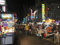 -六合夜市