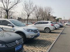 -龙门石窟-停车场