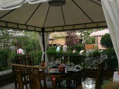 -二荆条·蜀鲜汇城市森林火锅