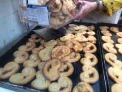 小蝴蝶酥-上海哈尔滨食品厂(淮海中路店)