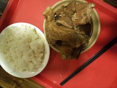 -万和春排骨砂锅米饭(湖北路店)