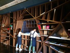 iphone_upload_pic-钟书阁(松江泰晤士小镇店)