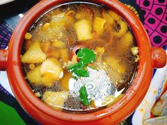 汽锅鸡-小厨子私房菜·云南美食店