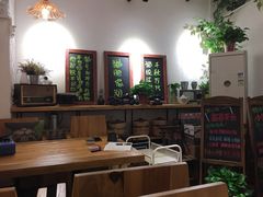 -猫爷的腔调·黔小馆(交大医学住宅区店)