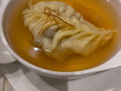 花胶灌汤饺-皇朝会.经典传统粤菜(外滩店)