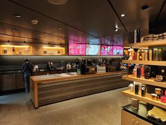 -星巴克臻选(国贸商城首店)