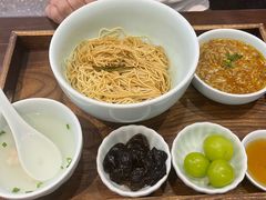 -蟹上黄·蟹黄面·江南糖水(人民广场店)
