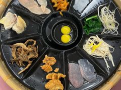 -老国贸云南传统过桥米线(滇池店)