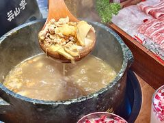 -芸山季·云南山珍菌火锅(人民广场来福士店)