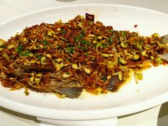 干烧武昌鱼-莲餐厅·湖北菜·藕汤是头牌(愚园路店)