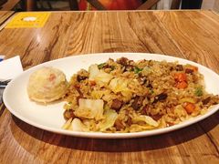 -玛格萝妮(汇智国际商业中心店)