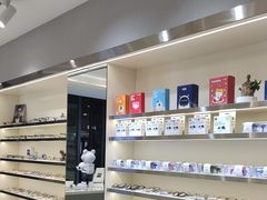 -视野联行眼镜·蔡司·尼康·豪雅·依视路(青浦宝龙店)
