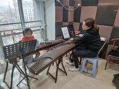 -琴芳艺所艺术培训.古筝钢琴