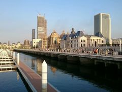 -东港音乐喷泉广场