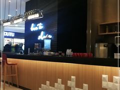 -必胜客(砂之船中东奥莱店)