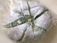 抹茶凤梨包-面包新语(上地华联店)