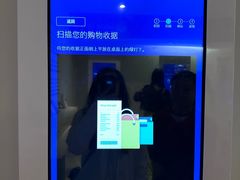 -文艺复兴百货(米兰大教堂广场店)