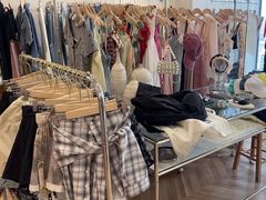 -眷顾自助服装工作室(中南金石国际广场A座店)