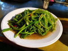 -88号小吃店·经典云南菜·地道纳西美食