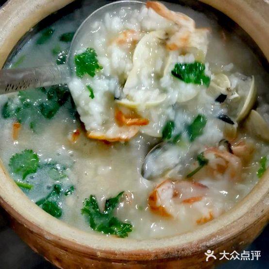 潮鸿轩海鲜砂锅粥(周郡店)