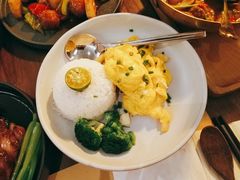 -来龙里 精致 东南亚餐室(万象城店)