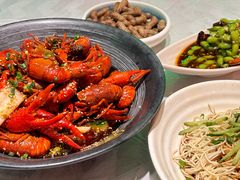 -肥肥虾庄·金牌油焖大虾(首义路店)