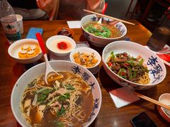 -李犟大爆鳝面·手工蟹黄包(湖滨西湖店)