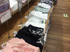-优衣库(上海虹口龙之梦店)
