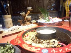 万丈红尘-巴九门老火锅(来福士打望店)