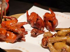脆皮乳鸽-鸽子侯·家宴·平价海鲜(市图书馆店)