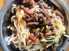 -灵山卢梅燕粉店