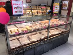 面包甜点陈列柜-味多美(江安路店)